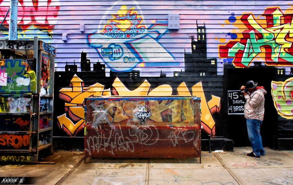 THE BUSHWICK COLLECTIVE Hidiz